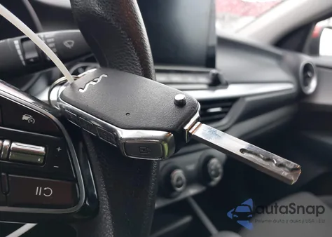 2022 Kia Forte Lxs z USA, uszkodzony, nr VIN 3KPF24AD1NE454253